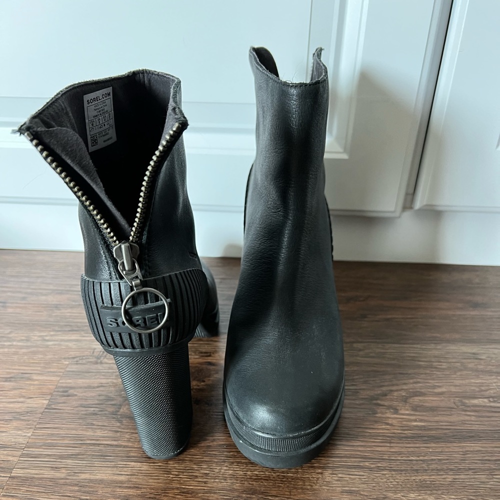 Sorel boots women’s size 10
